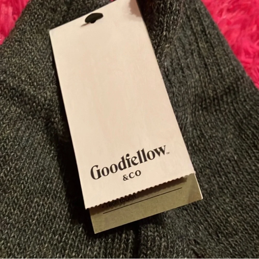 NWT - Goodfellow & Company Gray Gloves - Picture 2 of 5